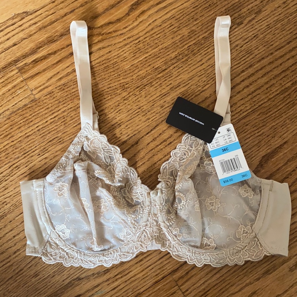 🆕 Wacoal Lace Bra